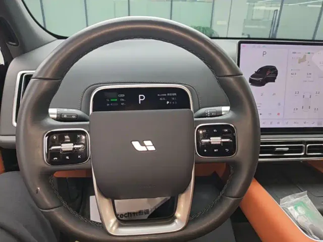 Li Auto L7 — Фото автомобиля 10