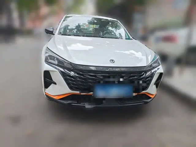 Dongfeng Yixuan — Фото автомобиля 2