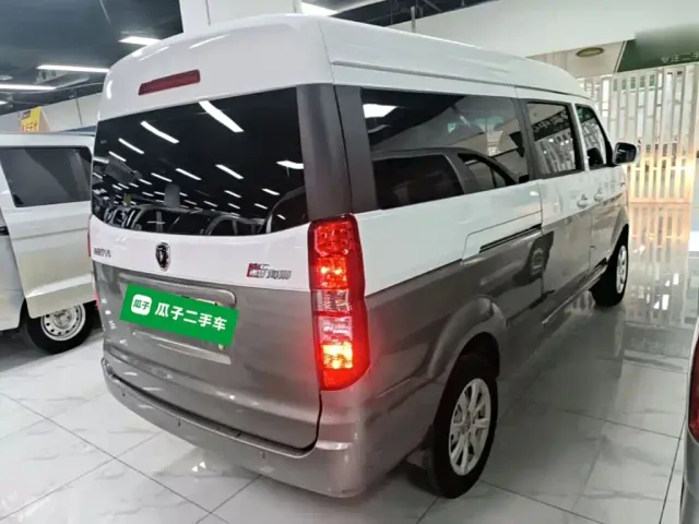 Jinbei New Hiace X30L — Фото автомобиля 6