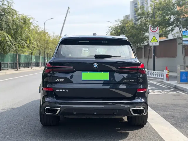 BMW X5 — Фото автомобиля 12