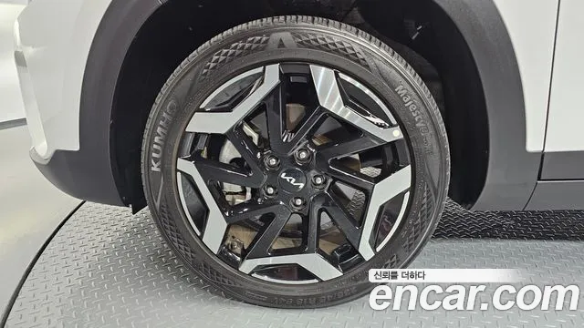 Kia Seltos Бензин 1.6 турбо 2WD — Фото автомобиля 5