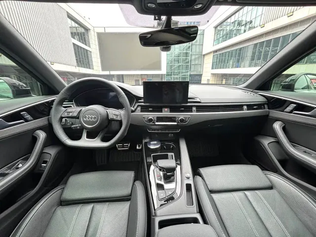 Audi A4L — Фото автомобиля 6