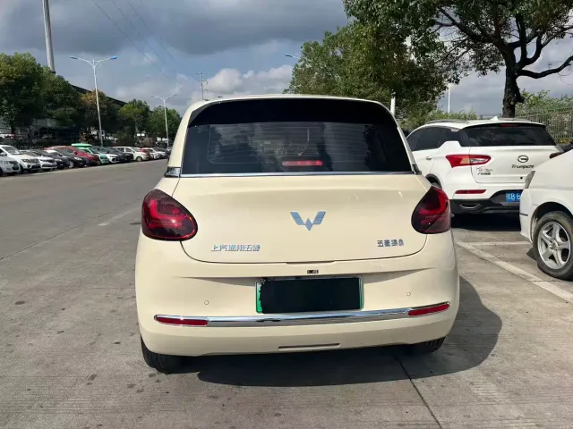 Wuling Bingo — Фото автомобиля 8