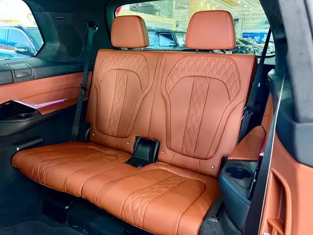 BMW X7 — Фото автомобиля 12