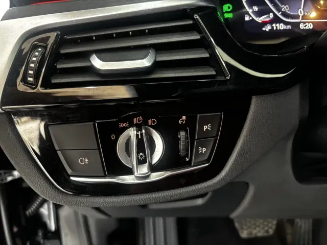 BMW 5 Series — Фото автомобиля 14