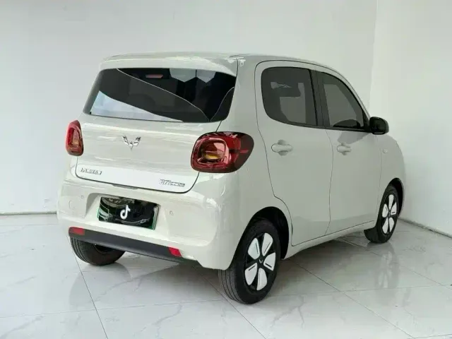 Wuling Hongguang Mini EV — Фото автомобиля 6