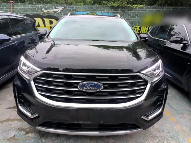 Ford Edge — Фото автомобиля 2