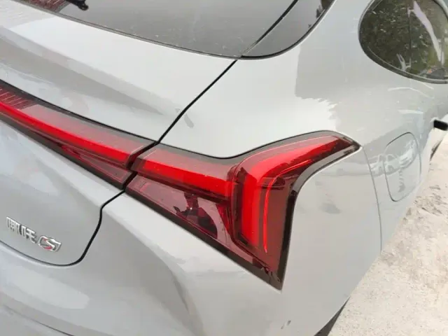 Hozon Nezha S Shooting Brake — Фото автомобиля 7