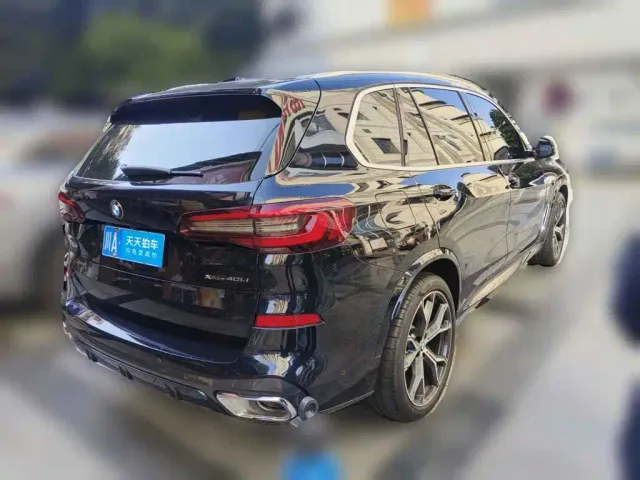 BMW X5 — Фото автомобиля 2