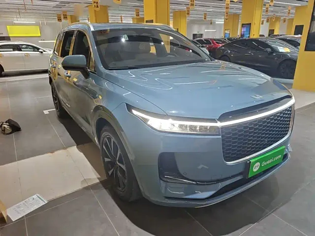 Li Auto ONE — Фото автомобиля 3