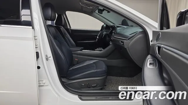 Hyundai Sonata Sonata (DN8) 1.6 Turbo — Фото автомобиля 11