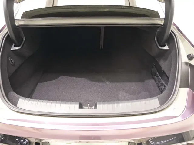 Xiaomi SU7 — Фото автомобиля 21