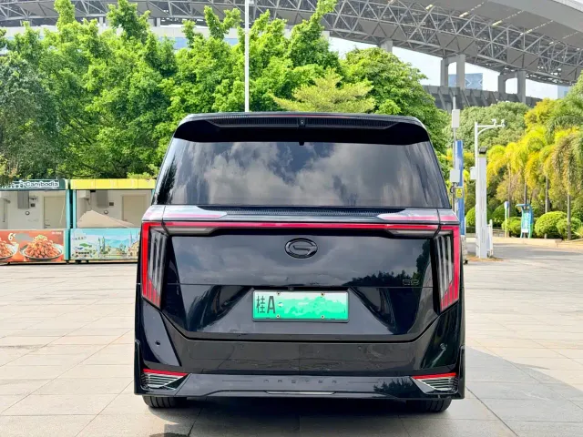 GAC Trumpchi E9 — Фото автомобиля 6