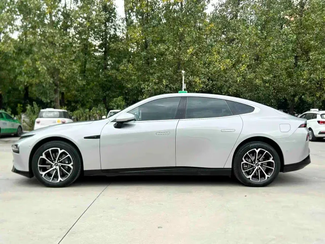 Xpeng P7 — Фото автомобиля 7