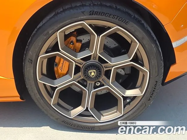Lamborghini Huracan — Фото автомобиля 14