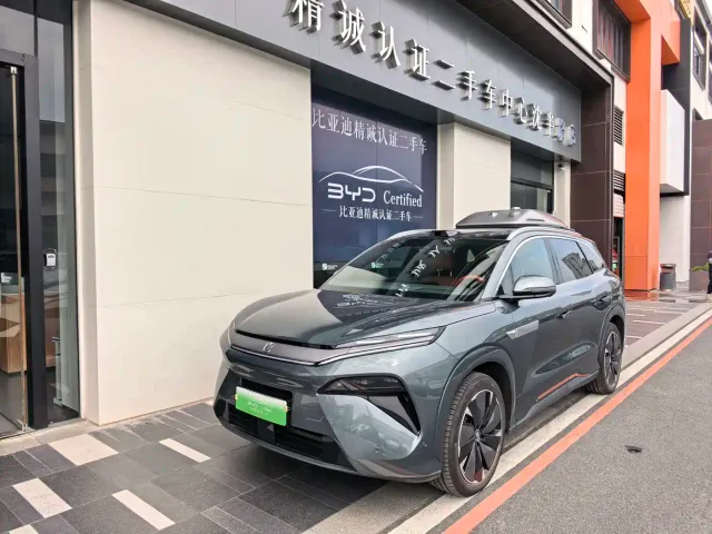Фотография автомобиля — BYD Tang L
