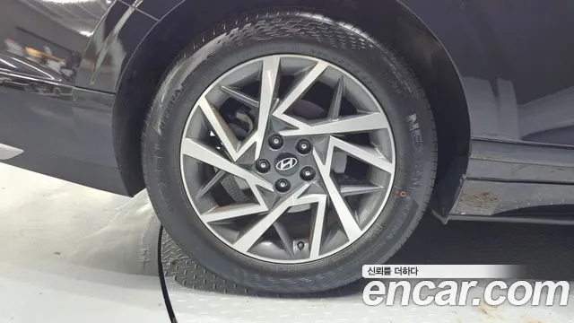 Hyundai Grandeur GN7 — Фото автомобиля 5