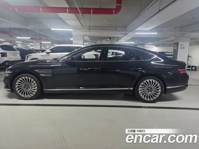 Genesis G80 RG3 — Фото автомобиля 3