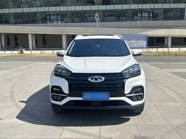 Chery Tiggo 8 — Фото автомобиля 7