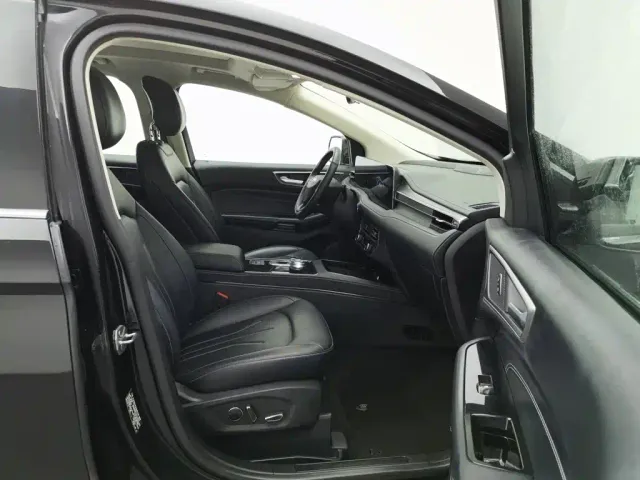 Ford Edge — Фото автомобиля 23
