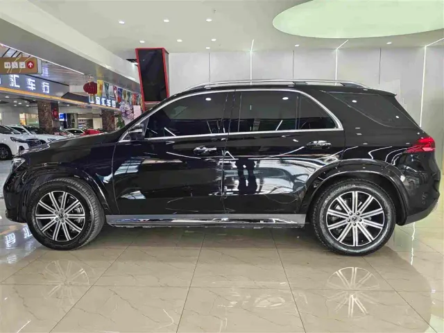 Mercedes-Benz GLE-Class — Фото автомобиля 4