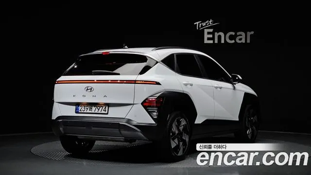 Hyundai Kona Kona (SX2) Бензин 2.0 2WD — Фото автомобиля 2