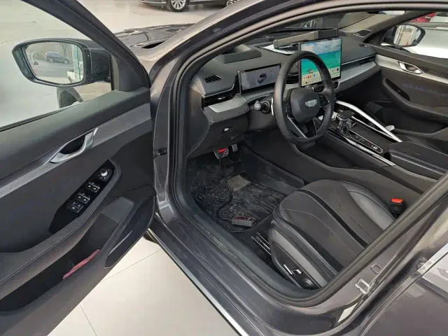Geely Xingrui — Фото автомобиля 11