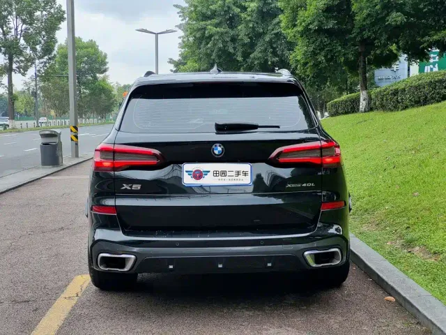 BMW X5 — Фото автомобиля 5