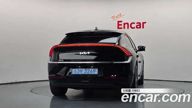 Kia EV6 — Фото автомобиля 4