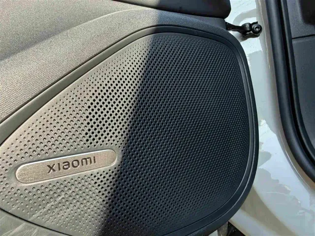 Xiaomi SU7 — Фото автомобиля 16