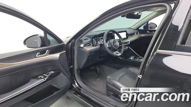 Kia K5 Generation 3 — Фото автомобиля 15