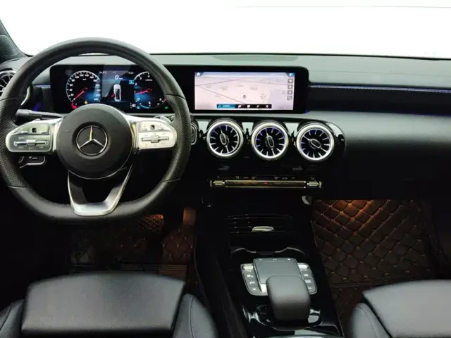 Mercedes-Benz A-Class — Фото автомобиля 12