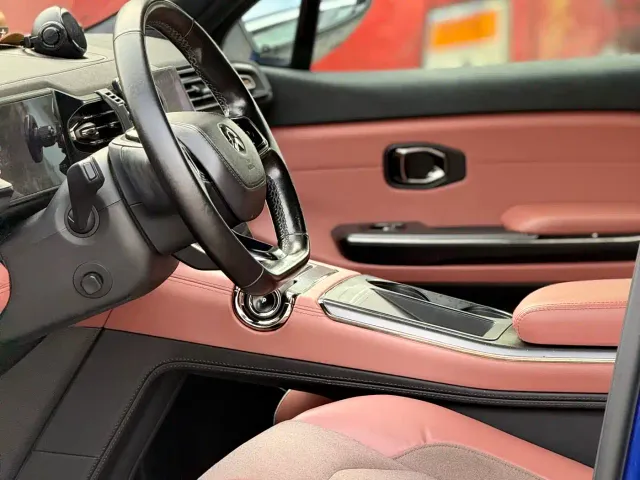 Nio EC6 — Фото автомобиля 5