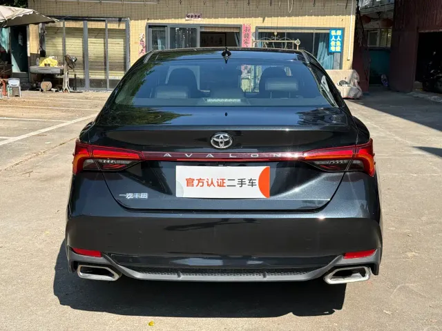 Toyota Avalon — Фото автомобиля 4