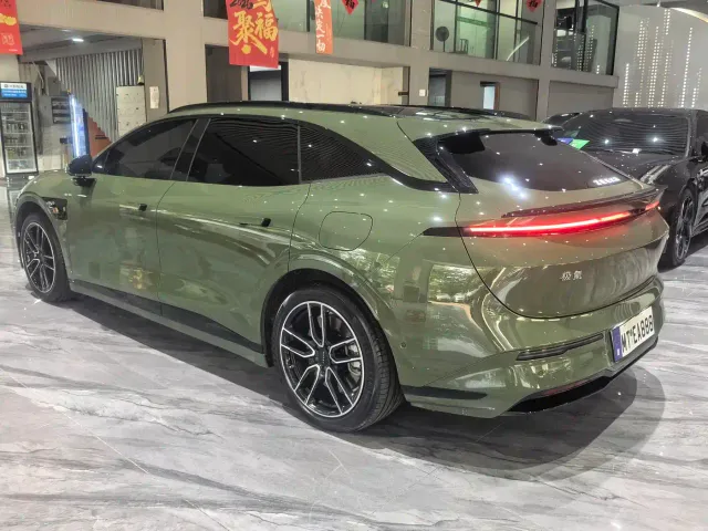 Zeekr 007 GT — Фото автомобиля 25
