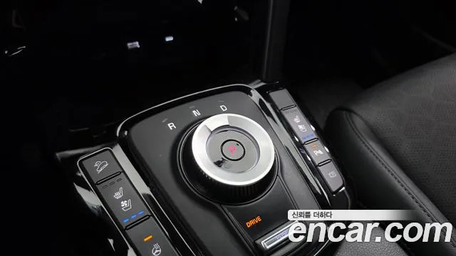 Kia Seltos New — Фото автомобиля 25