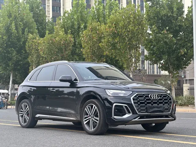Audi Q5L — Фото автомобиля 3