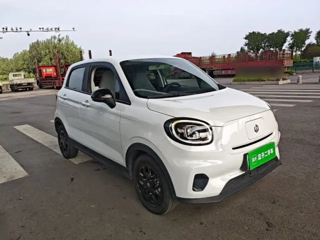 Leapmotor T03 — Фото автомобиля 21