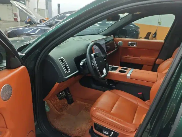 Li Auto L7 — Фото автомобиля 7