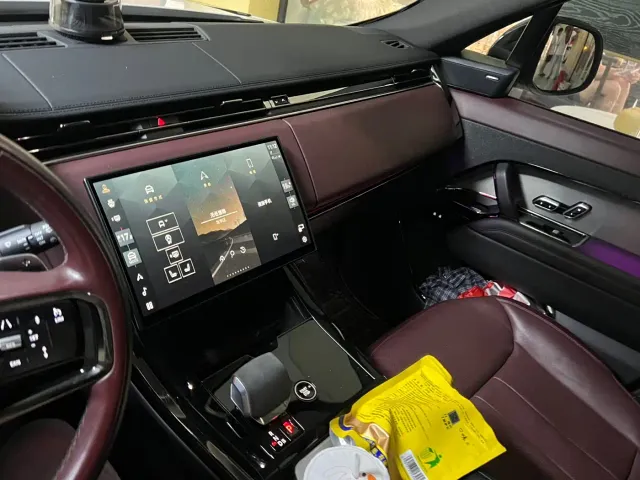 Land Rover Range Rover Sport — Фото автомобиля 5
