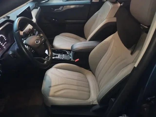 Ford Escape — Фото автомобиля 7