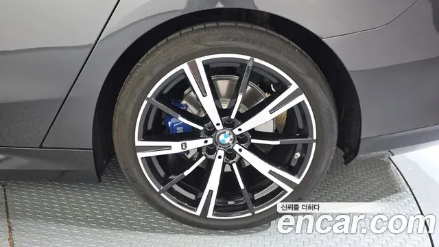 BMW 5-Series 5 серия (G60) 530i xDrive M Sport — Фото автомобиля 18