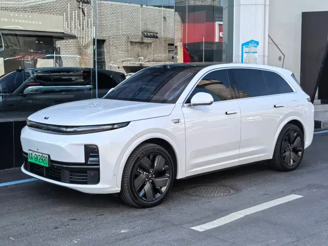 Фотография автомобиля — Li Auto L7