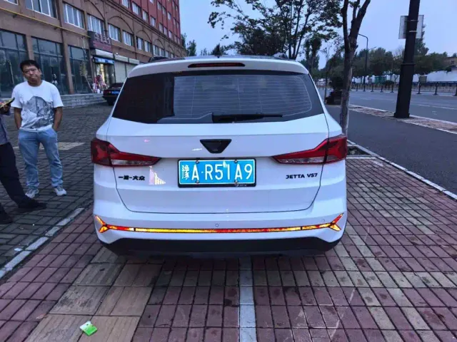 Jetta VS7 — Фото автомобиля 9