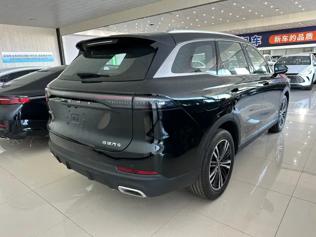 Chery Tiggo 9 — Фото автомобиля 9