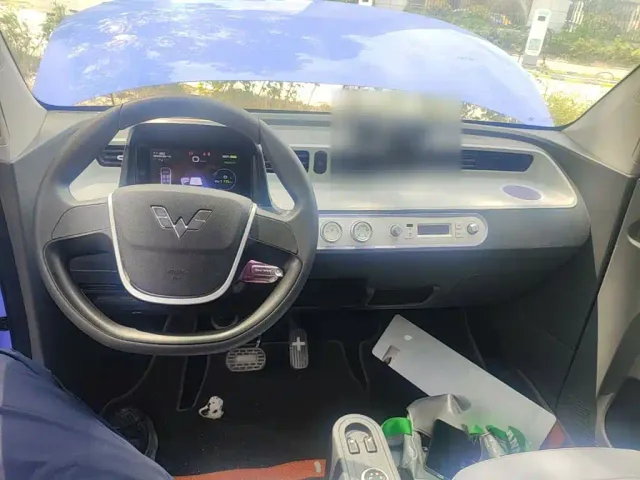 Wuling Hongguang Mini EV — Фото автомобиля 9