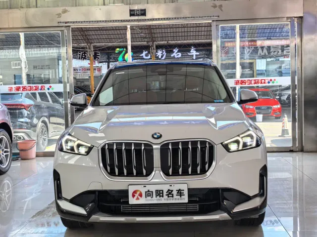 BMW X1 — Фото автомобиля 3