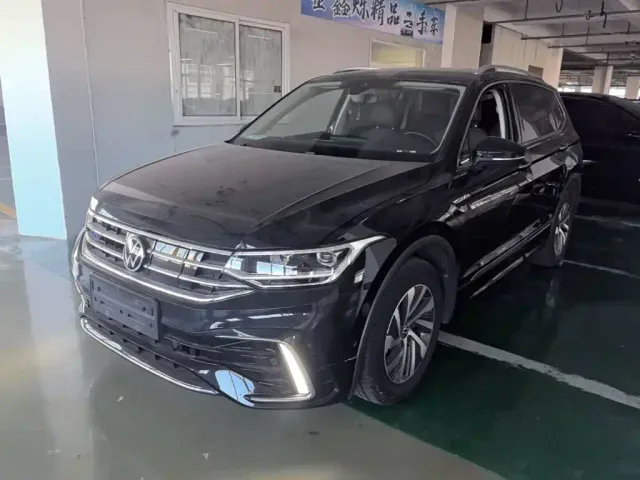 Фотография автомобиля — Volkswagen Tiguan L PHEV