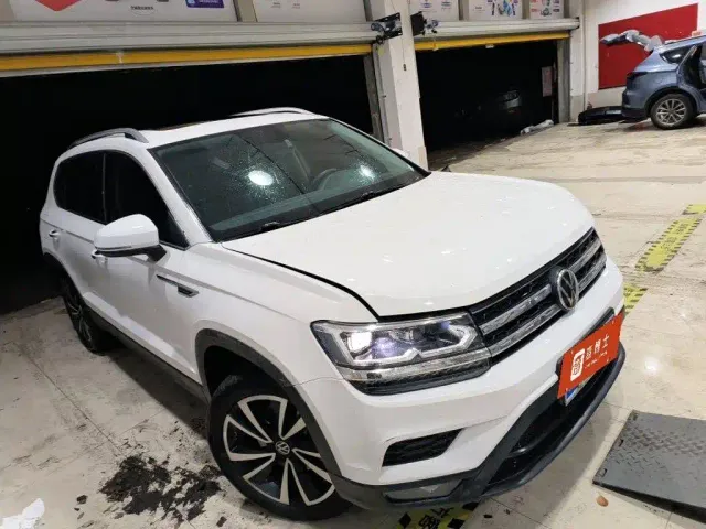 Volkswagen Tharu — Фото автомобиля 2