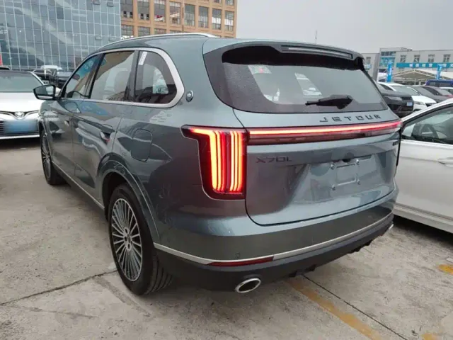 Jetour X70L — Фото автомобиля 4